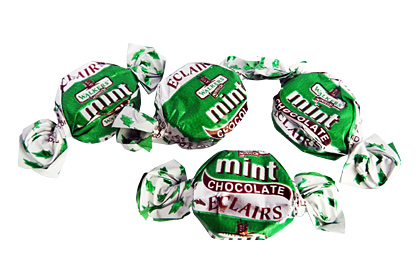 Walker's Mint Chocolate Éclairs (150g)