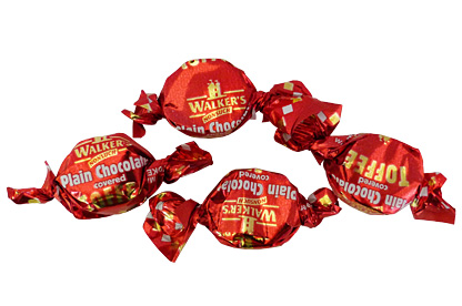 Walker's Plain Chocolate Covered Toffees (150g)