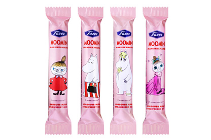 Moomin Chocolate with Strawberry Truffle Stick (single)